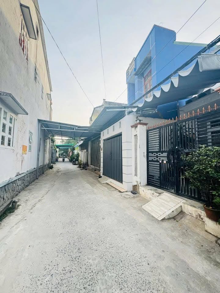 Đất thổ cư Hẻm 9 Phạm Hưng 68m² giá 1.9 tỷ - Sổ hồng chính chủ, vị trí thuận lợi!