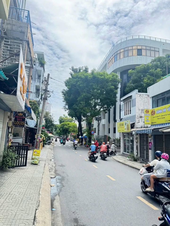 Nhà mặt tiền Hòa Hưng, Quận 10, 23.68m² giá 6.3 tỷ - Đầu tư sinh lời ngay!