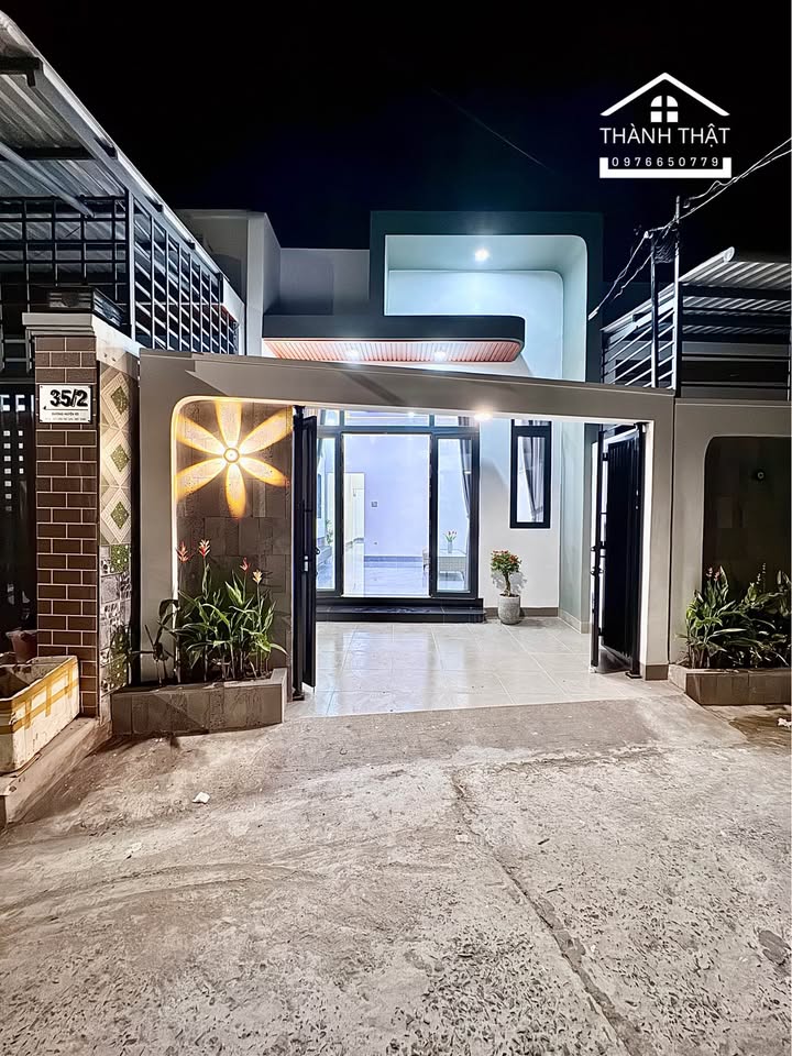 Nhà phố sang trọng 90m² tại Trung An, Mỹ Tho - Giá 1.52 tỷ, thương lượng chính chủ!