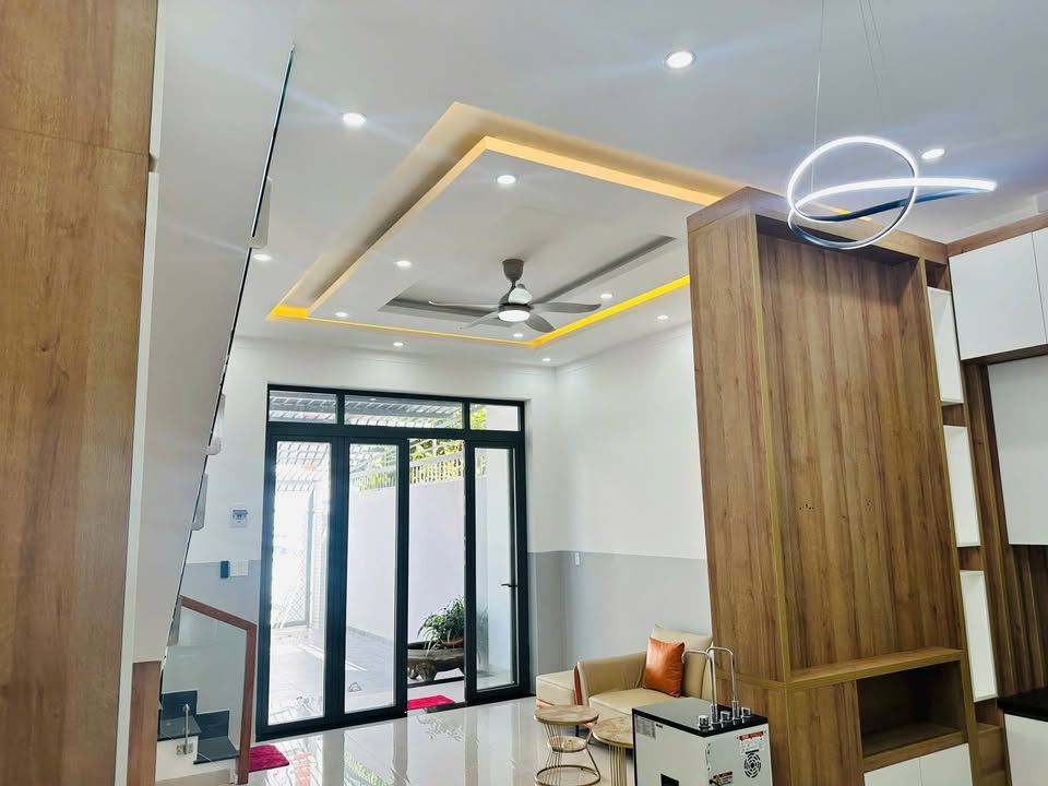 Nhà hẻm 177 Y Wang, Buôn Ma Thuột 100m² giá 3.4 tỷ - Nhà mới hiện đại, sẵn sàng vào ở!