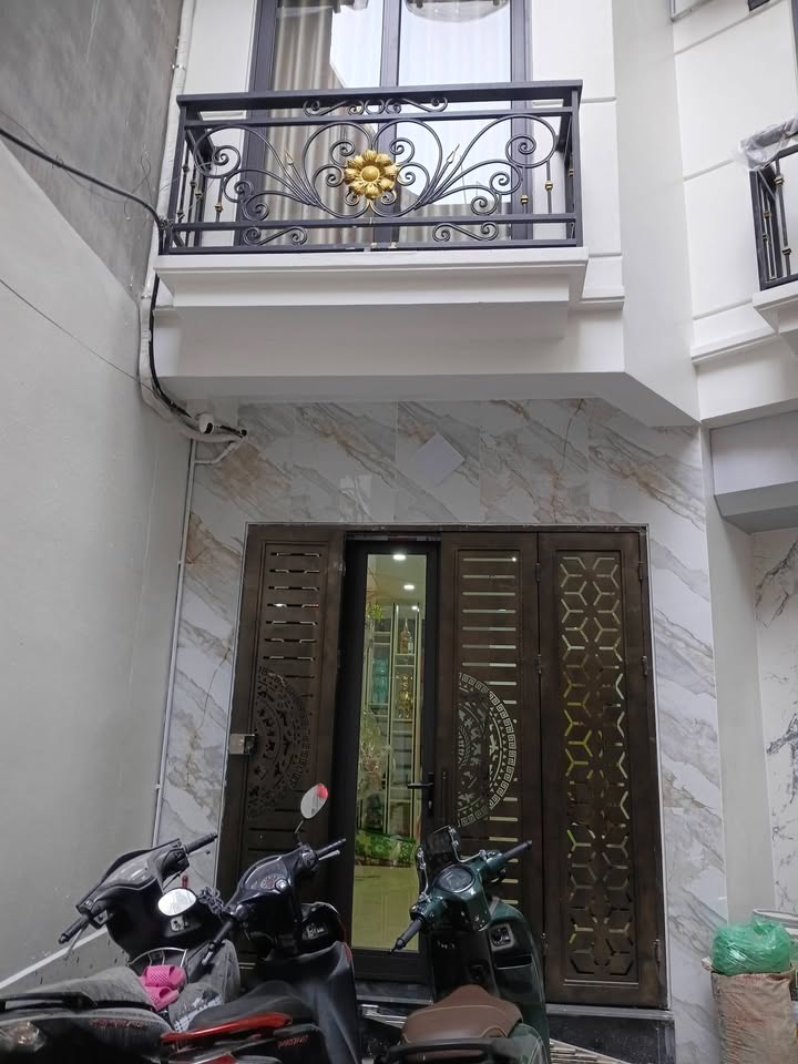 Nhà phố Tam Trinh, Quận Hoàng Mai 165m² giá 6.9 tỷ - Đầu tư sinh lời ngay!