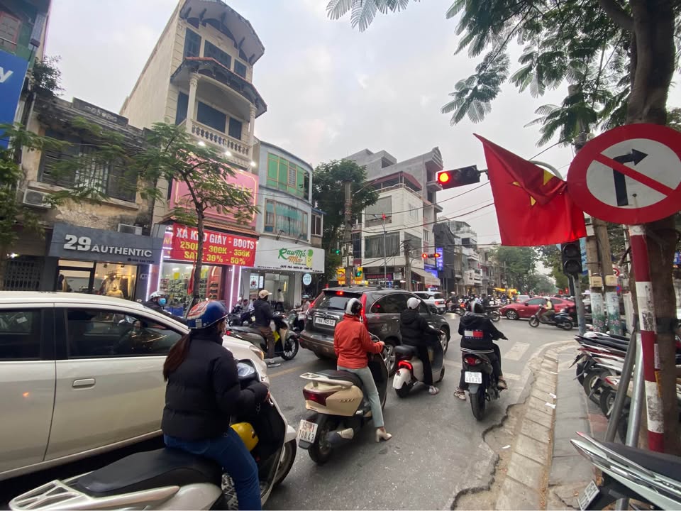 Bán nhà mặt đường Cát Dài, Lê Chân, Hải Phòng - Diện tích 84m², giá chỉ 21 tỷ!