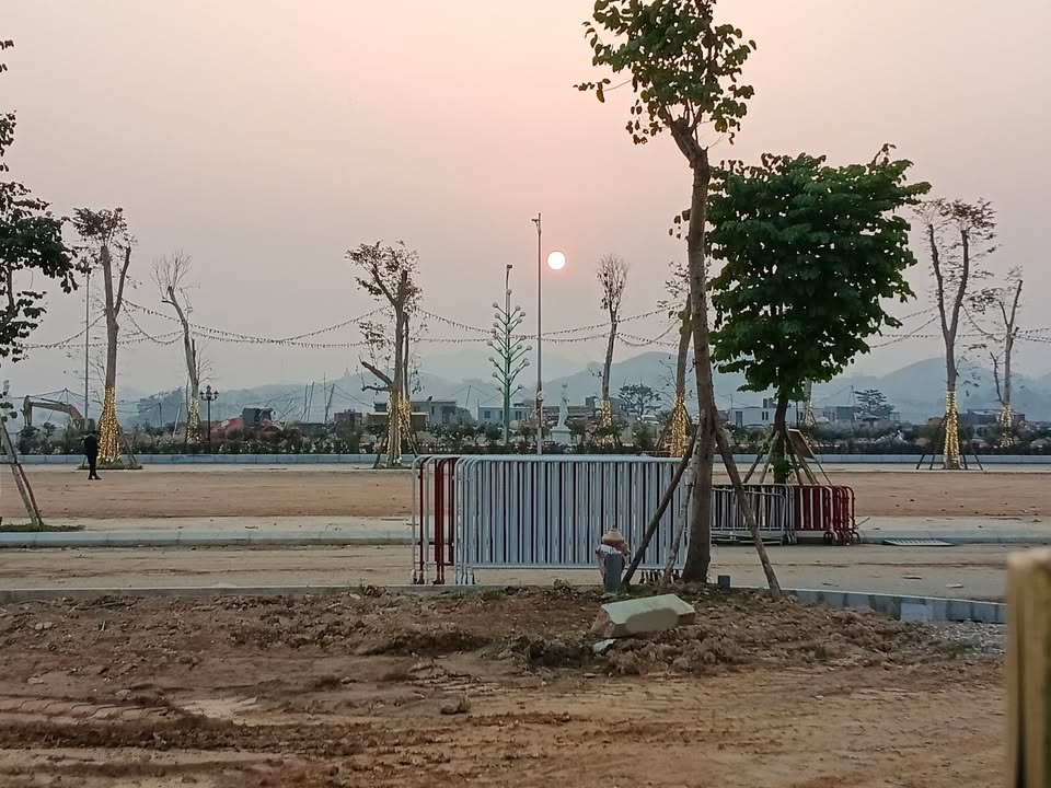 Nhà mặt tiền DANKO CENTER Tuyên Quang 108m² giá 9 tỷ - Vừa ở vừa kinh doanh!