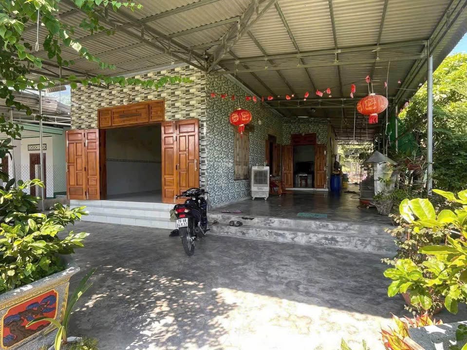 Nhà bán Huyện Ninh Phước 300m² giá 740 triệu - Ô tô tận đất, giá tốt hiếm có!