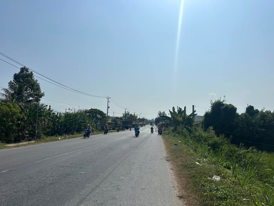 Đất ở xã Vĩnh Thạnh, huyện Lấp Vò 890m² giá 1.3 tỷ - Mặt tiền 20m thuận tiện kinh doanh!