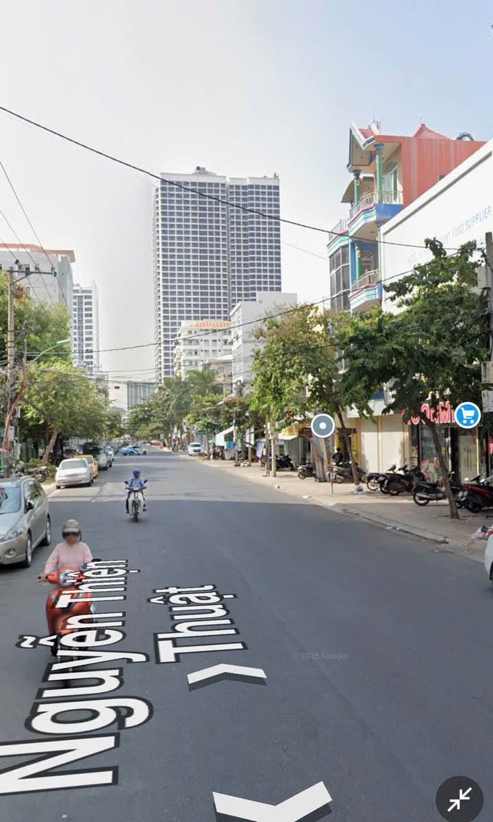Căn hộ 7 tầng hẻm ô tô Nguyễn Thiện Thuật Nha Trang 55m² - Kinh doanh tốt, gần biển!