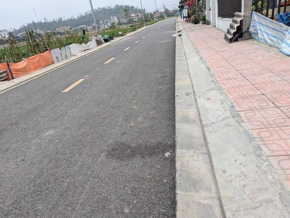 Đất thổ cư tại thôn Thanh Sơn, Kiến Thụy 121m² giá 2.5 tỷ - Đường rộng, vị trí đẹp!