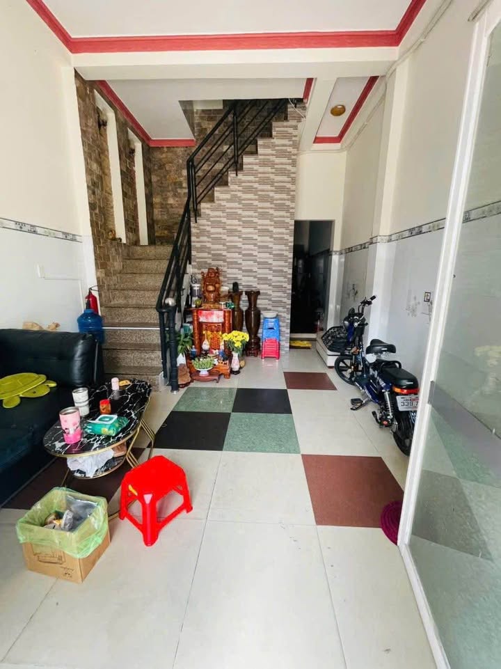 Nhà cho thuê Tân Hương, Tân Quý 40m² giá 10.5 triệu - Phù hợp cho gia đình và kinh doanh online!