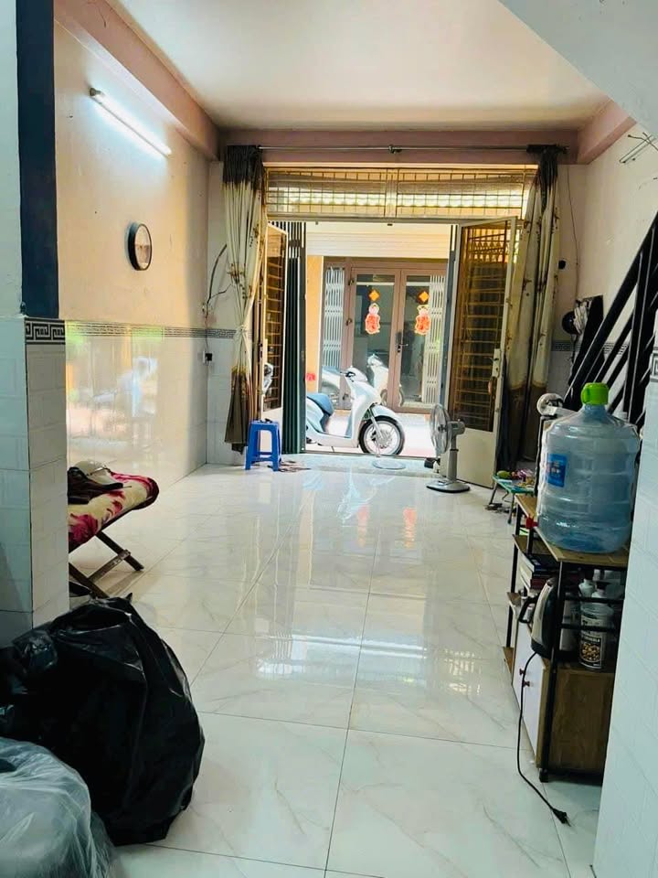 Nhà riêng Đỗ Công Tường, Quận Tân Phú 28m² giá 3.15 tỷ - Nhà đẹp vào ở ngay!