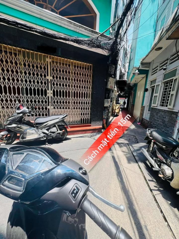 Nhà phố 3 tầng quận 1 - 25m² giá 4 tỷ - Gần phố đi bộ Bùi Viện!