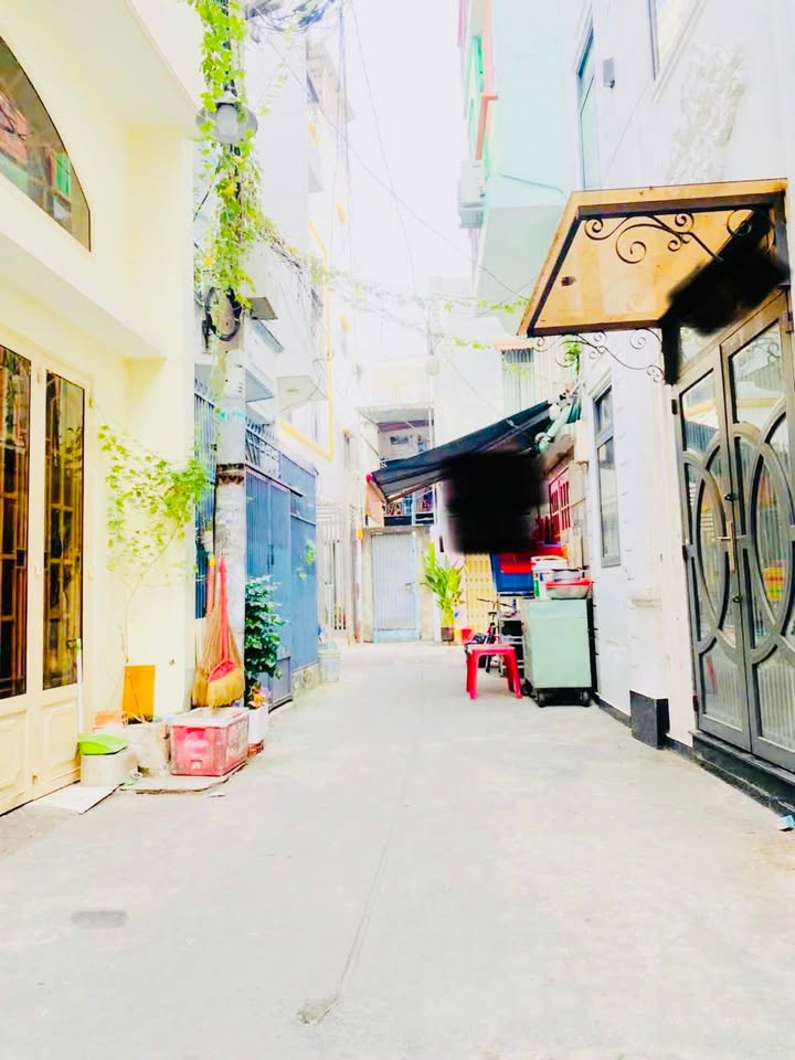 Nhà phố Cô Giang, Quận Phú Nhuận 30m² giá 6.5 tỷ - Thương lượng ngay!