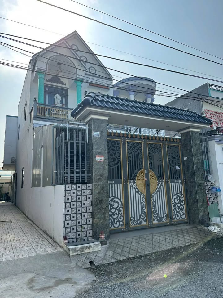 Nhà mặt tiền Tập đoàn 4, Cần Giuộc 100m² giá 2.7 tỷ - Đầu tư sinh lời ngay!