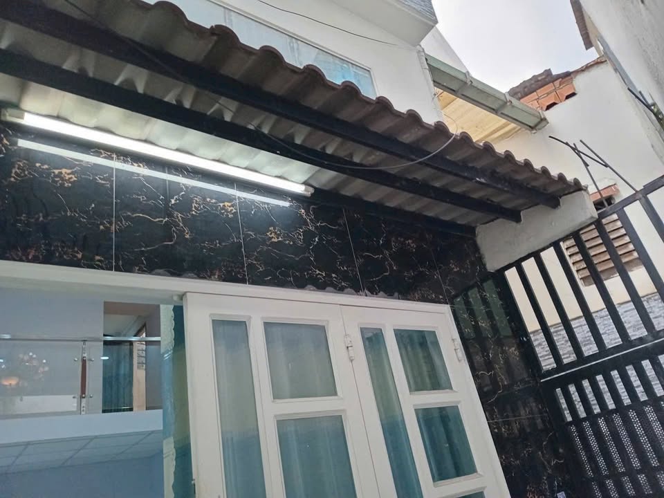 Nhà cho thuê hẻm 91 đường số 18, Quận Gò Vấp 85m² giá 9 triệu - Không gian yên tĩnh cho gia đình nhỏ!