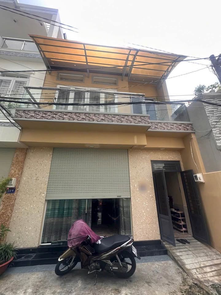 Nhà Bình Chánh 105m² giá 850 triệu - Sẵn sàng vào ở ngay!