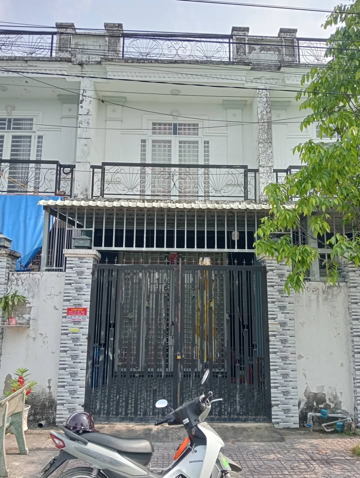 Nhà lầu KDC Hoàng Phúc, Long Trạch, 99m² giá 1.99 tỷ - Cơ hội đầu tư tuyệt vời!