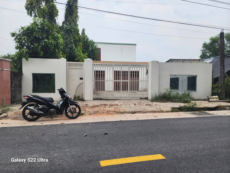 Bán kho xưởng 200m² tại Phường An Điền - Giá chỉ 4.5 tỷ, cơ hội đầu tư hấp dẫn!