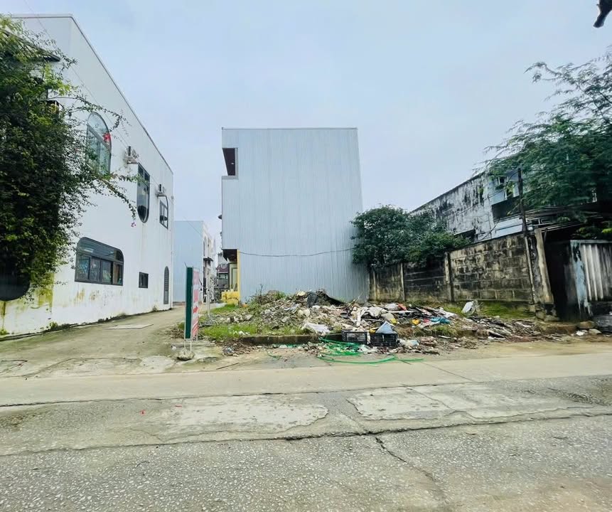 Đất liền kề Hoàng Quốc Việt, An Đông, 62m² giá chỉ 2.35 tỷ - Cơ hội đầu tư tuyệt vời!