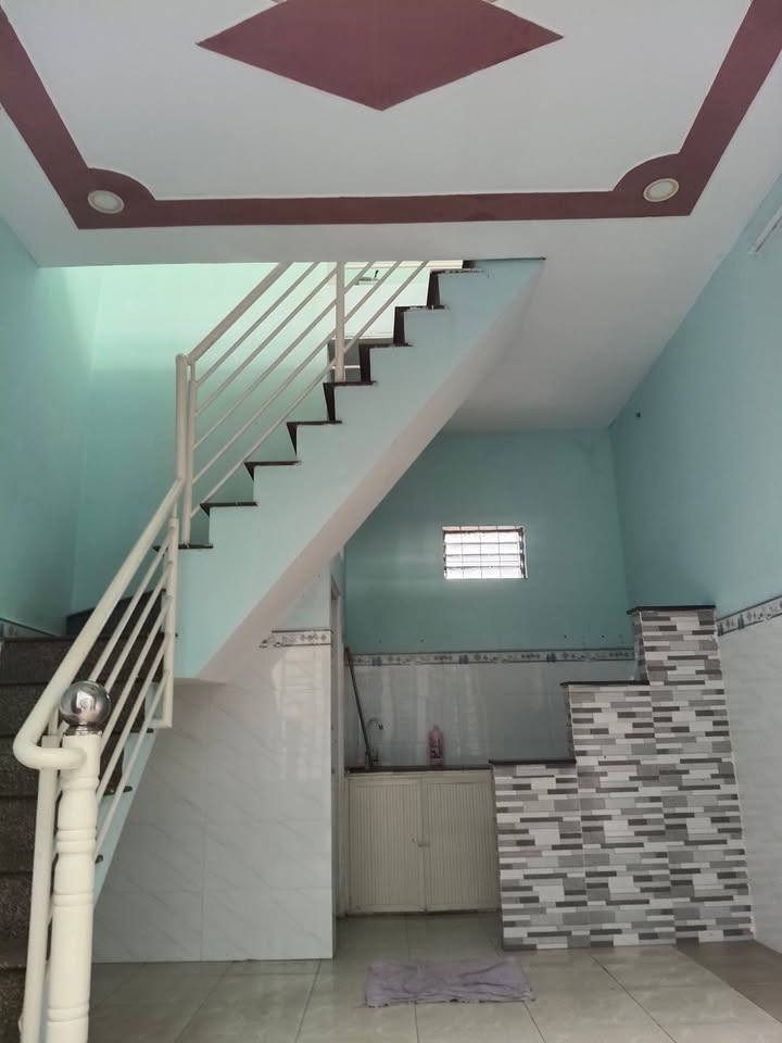 Nhà cho thuê nguyên căn 24m² tại Tân Xuân, Hóc Môn - Giá chỉ 2.5 triệu/tháng!