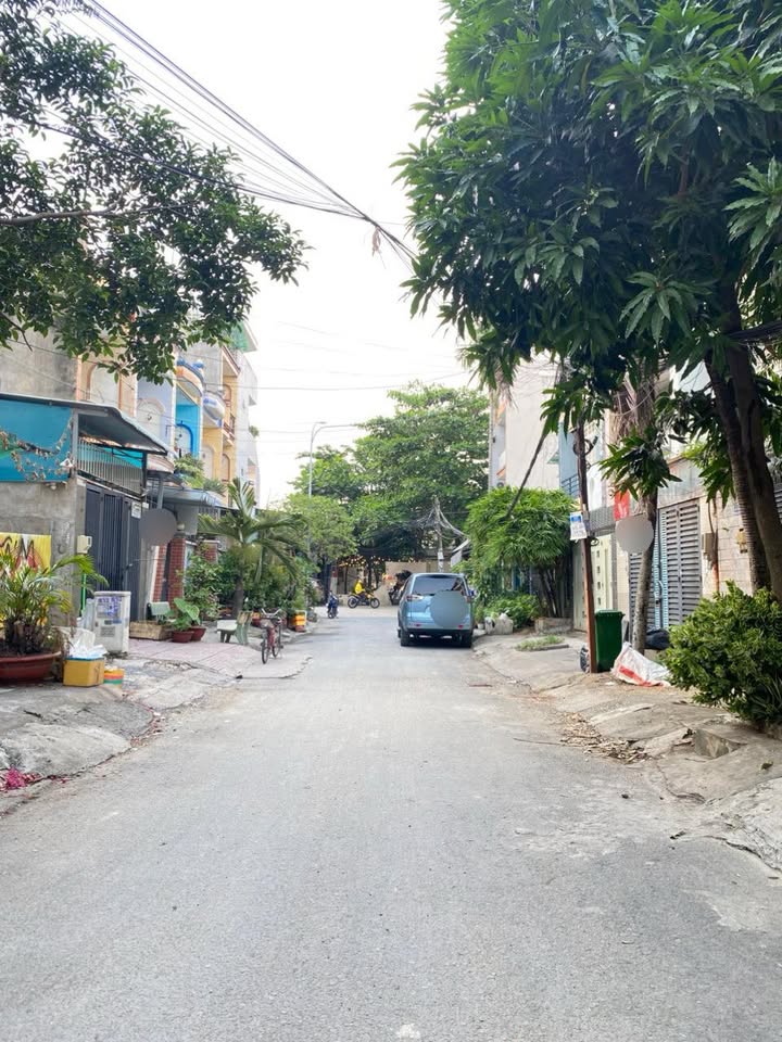 Nhà phố đường Bình Lợi, Quận Phú Nhuận 100m² giá 15 tỷ - View công viên xanh mát!