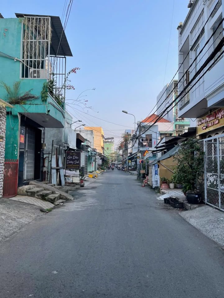 Nhà mặt tiền Kinh doanh 48m² Khu Tên Lửa, 7.3 tỷ - Vị trí đắc địa gần chợ Khiếu Năng Tỉnh!