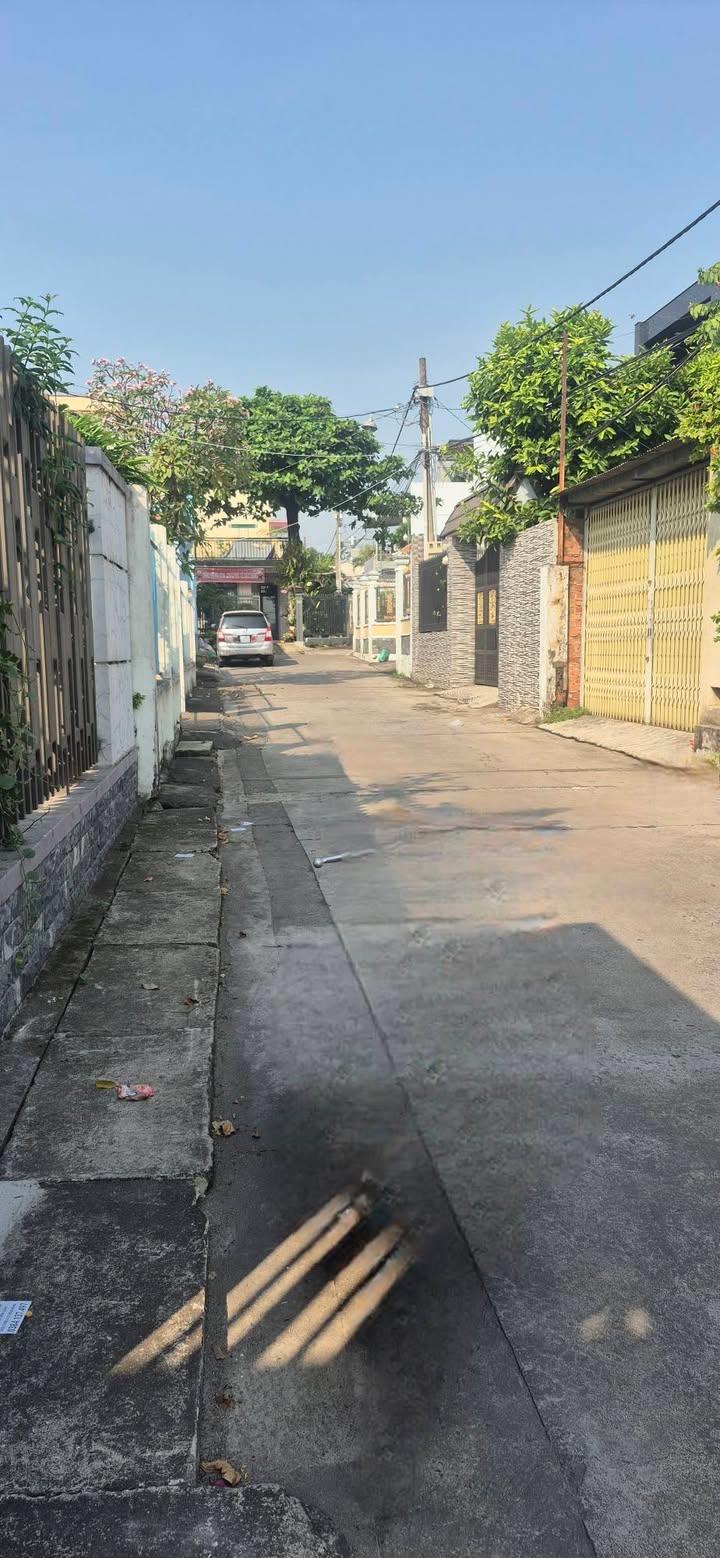 Nhà mái thái đường Nguyễn Ái Quốc, Biên Hòa 300m² giá 7 tỷ - Sổ riêng thổ cư