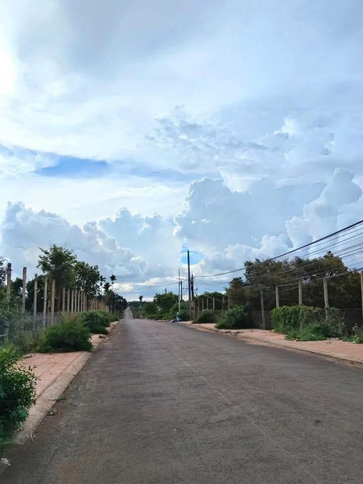 Đất thổ cư xã Ea Hồ, huyện Krông Năng 516m² giá 2.52 tỷ - Đường rộng 26m, cao ráo!