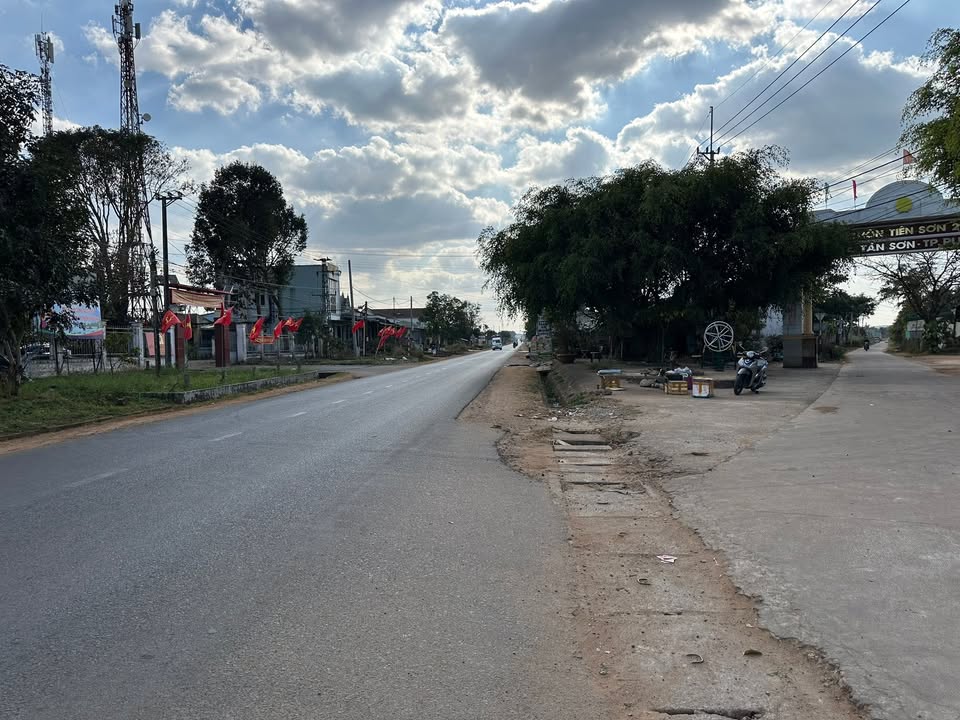 Đất hẻm Phạm Hùng, Tân Sơn, 155m² giá 600 triệu - Tiện ích đầy đủ, không thể bỏ lỡ!