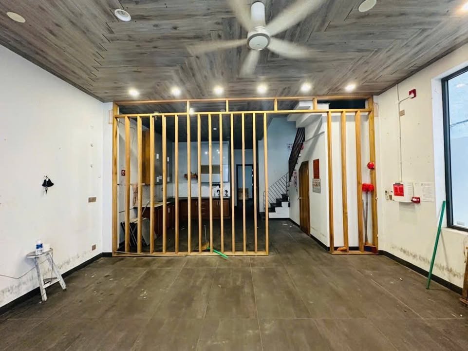 Nhà phố đẹp tại quận Hải Châu, Đà Nẵng 120m² giá 10 tỷ - Vị trí đắc địa gần trường Đại Học Duy Tân!