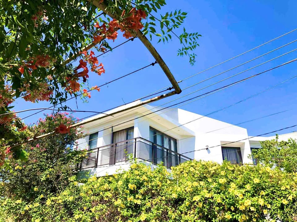 Nhà cho thuê đẹp ở Thủy Vân, Huế 3 phòng ngủ - Sân vườn dễ thương!