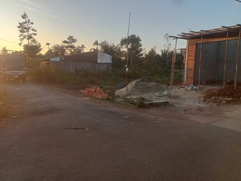 Đất thổ cư đường D4 buôn Ko Tam, Buôn Ma Thuột 120m² giá 1.39 tỷ - Đường nhựa ô tô né nhau!