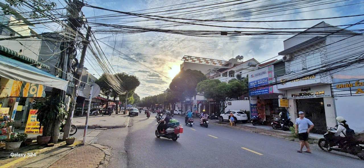 Bán nhà góc 2 mặt tiền đường Phan Trung - Diện tích 150m², vị trí vàng kinh doanh!