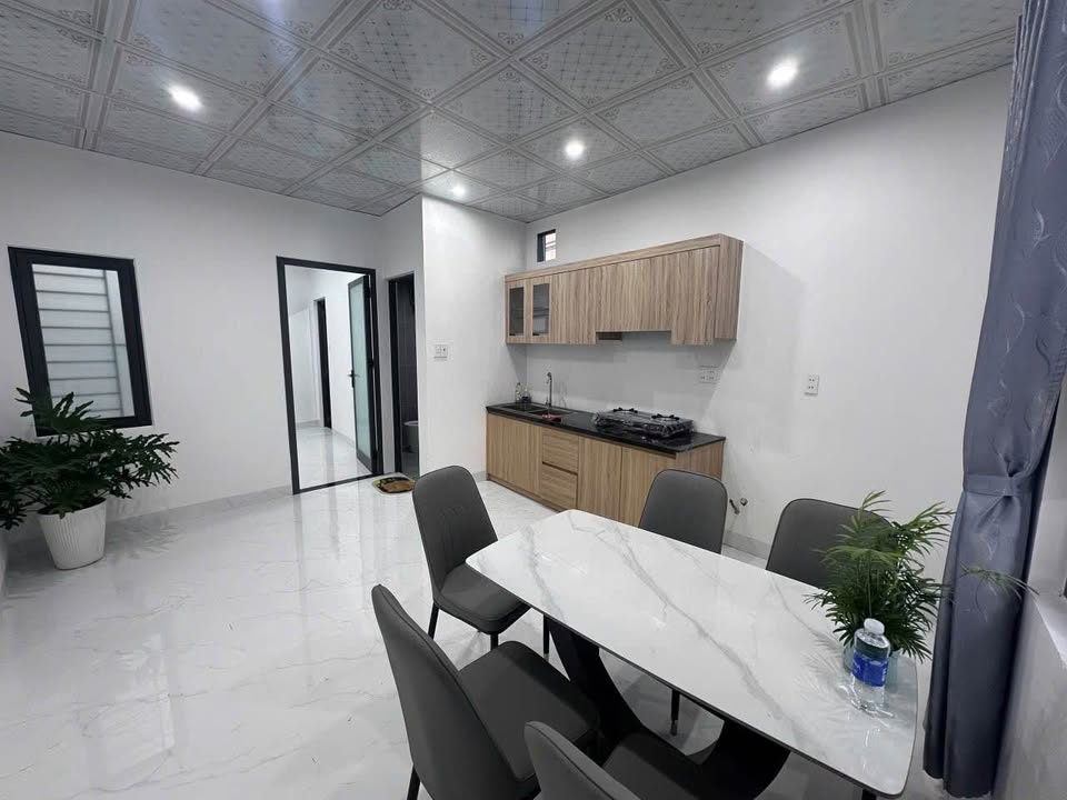 Nhà riêng Hoà Xuân 150m² giá 2.7 tỷ - Sân rộng ô tô vào tận nhà!