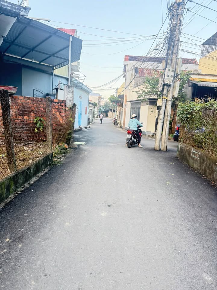 Nhà riêng Block 3 Hẻm Trầm Cẩm, Quảng Ngãi - Giá chỉ từ 900 triệu