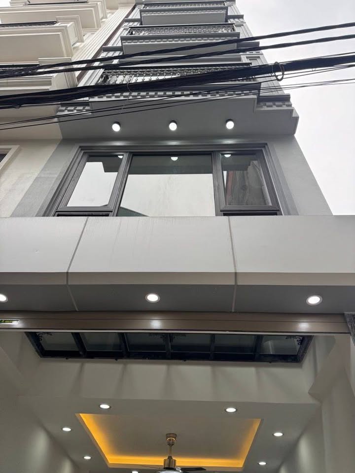 Nhà mới 180m² tại Ngọc Hồi, Thanh Trì - Giao thông thuận tiện, giá thỏa thuận!
