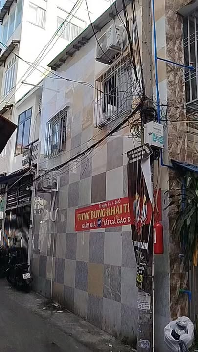 Nhà nhỏ hẻm xe hơi Phan Xích Long 35m² giá 6 tỷ - Lô góc không lộ giới!