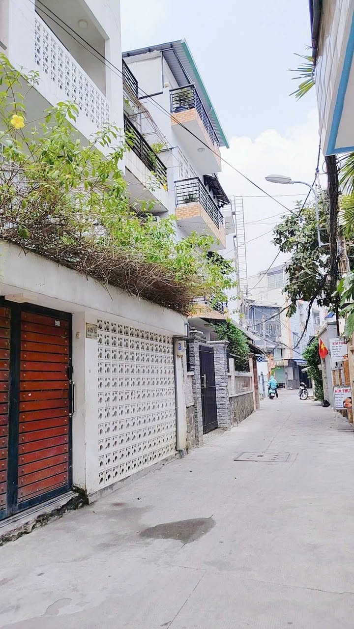 Nhà phố 40m² Lê Quang Định, P5 Bình Thạnh, giá 3.85 tỷ - Ô tô vào tận nơi!