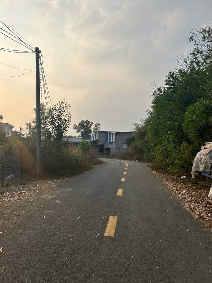 Đất thổ cư 600m² tại Uyên Hưng, Tân Uyên giá 5 tỷ - Cơ hội đầu tư tốt!