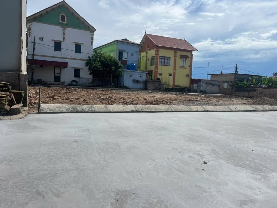 Bán đất thôn Đầm Sen, xã Hồng Dũng, Thái Thụy 50m² giá 4 tỷ - Đầu tư sinh lời ngay!