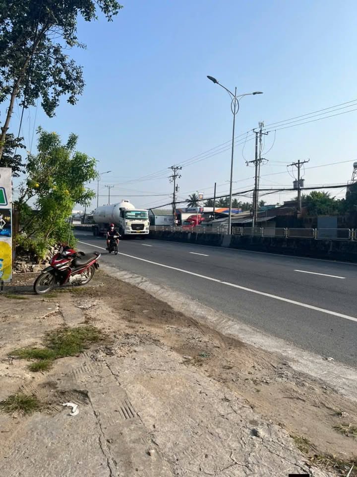 Nhà mặt tiền Quốc lộ 1A, Mỹ Tho 480m² giá 8 triệu - Vị trí kinh doanh đắc địa!