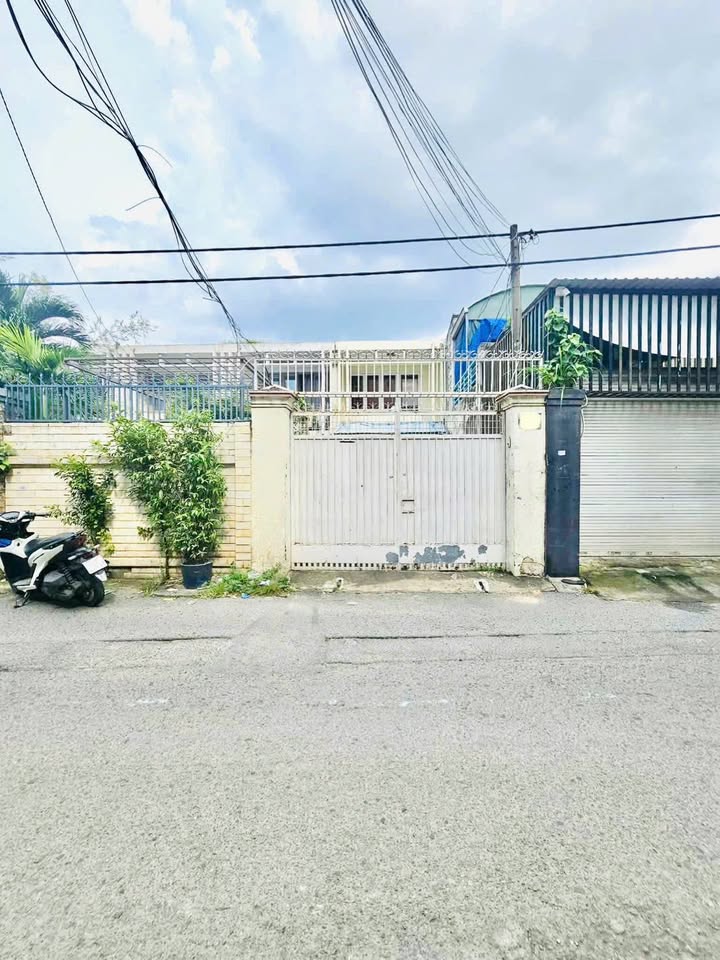 Nhà phố 2 tầng Bình Thạnh 143m² giá 11 tỷ - Tiện nghi cải tạo mới!