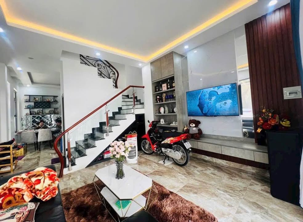 Nhà đẹp An Sơn, Đà Lạt 60m² giá 4.5 tỷ - Ô tô vào tận nơi!