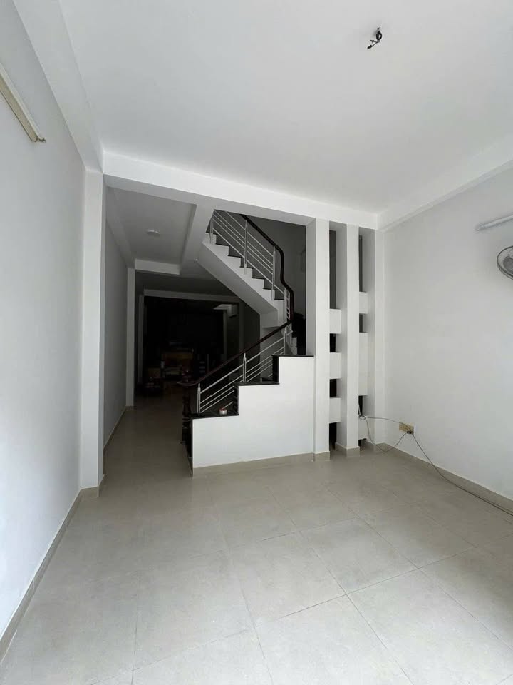 Nhà cho thuê hẻm đường Nguyễn Thị Thập, Quận 7, 80m² - Giá chỉ 13 triệu/tháng!