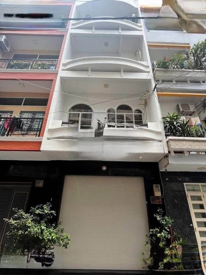 Nhà cho thuê hẻm xe tải Tô Hiến Thành Quận 10 diện tích 150m² - Diện tích rộng, giá tốt!