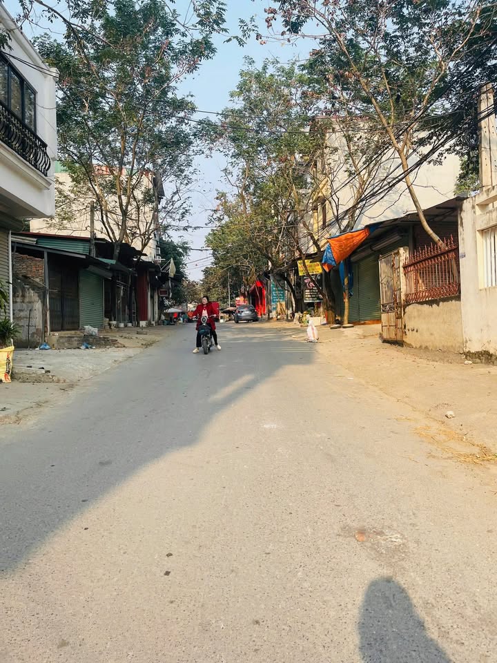 Bán nhà 3 tầng mặt tiền chợ Tam Quan 88m² giá 2.5 tỷ - Đầu tư sinh lời ngay!