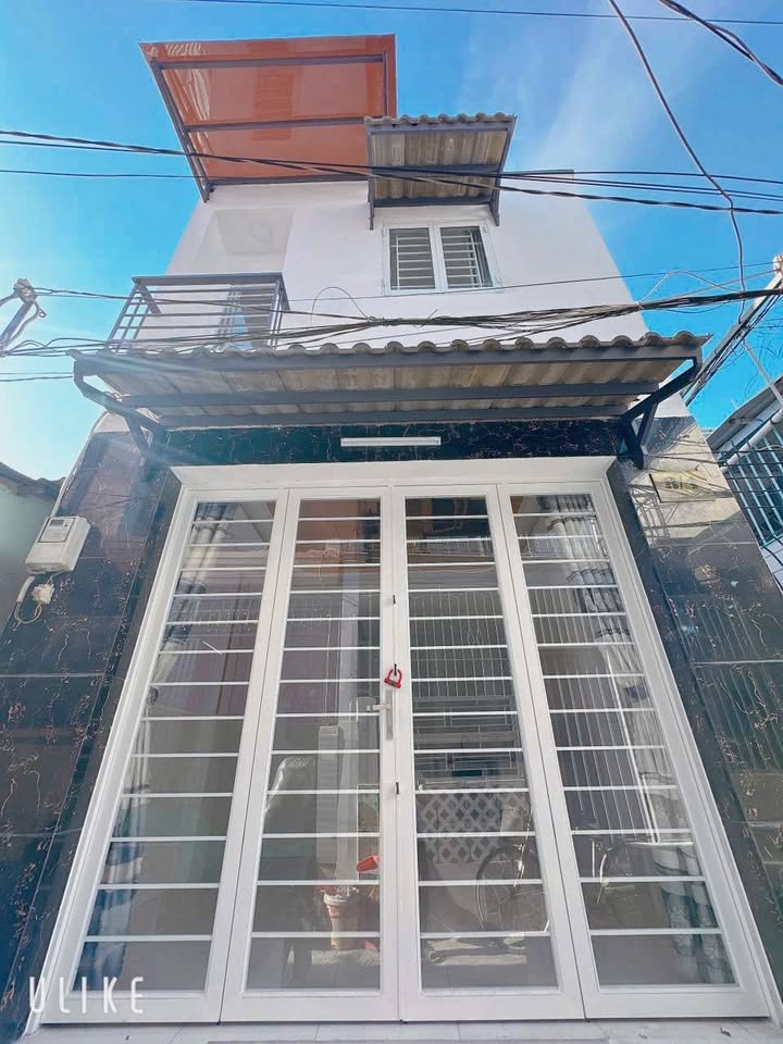 Nhà mặt tiền hẻm 3m Nguyễn Bình, Nhà Bè 32m² giá 1.2 tỷ - Sổ chung, thương lượng ngay!