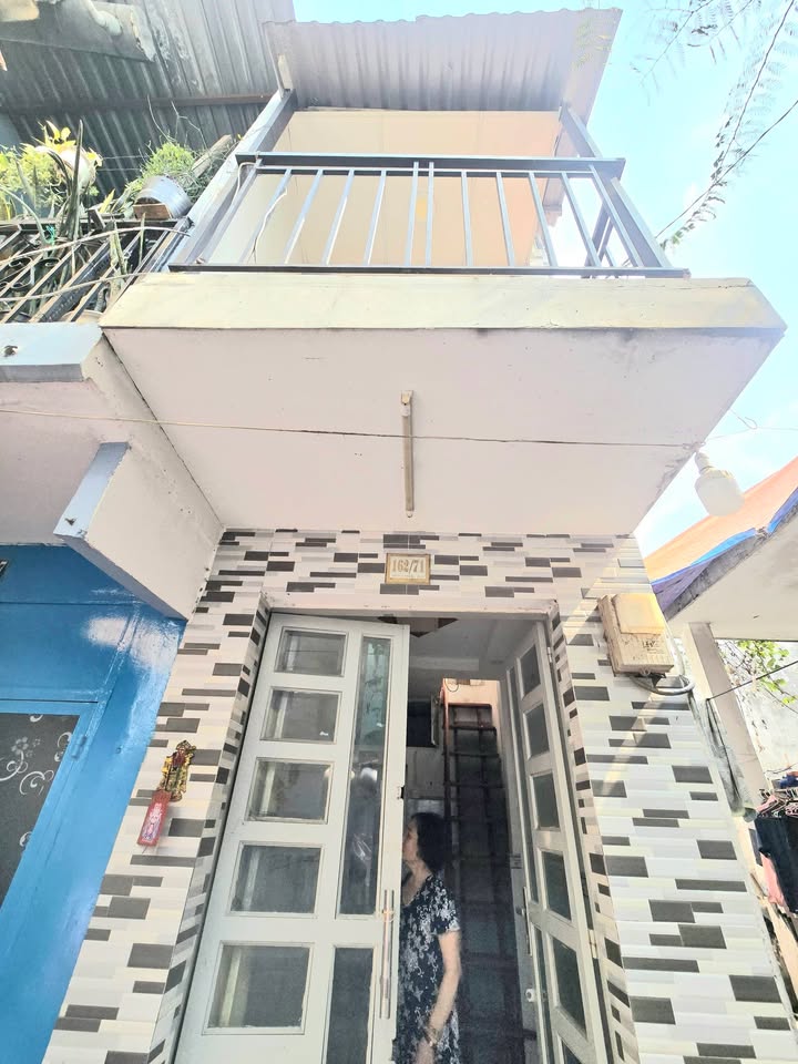 Nhà riêng Quận 4, 9m² giá 1.35 tỷ - Đầu tư sinh lời ổn định!