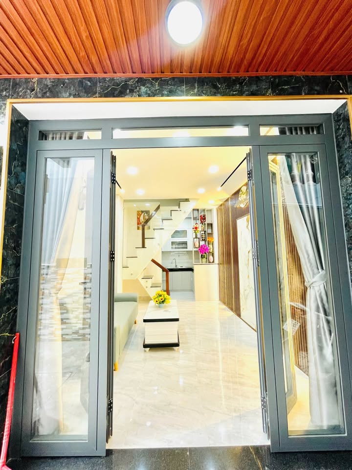 Nhà riêng Huỳnh Tấn Phát, Quận 7 - 18m² giá 3 tỷ - Sổ hồng chính chủ