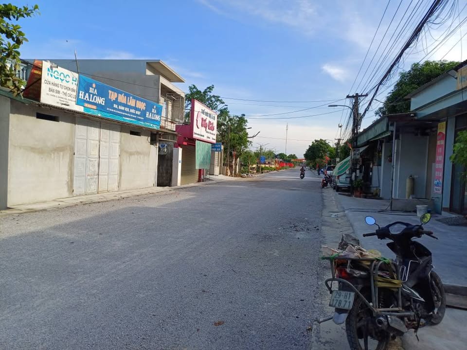 Đất nền 2 mặt tiền Quảng Hải 200m² giá 2 tỷ - Cơ hội đầu tư tuyệt vời!