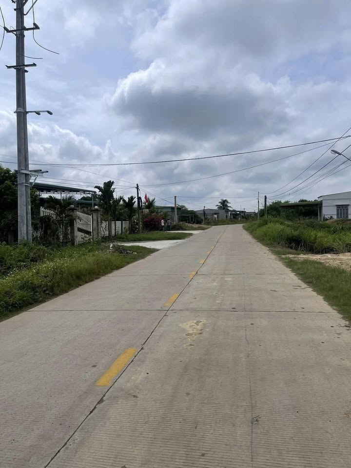 Đất nền chính chủ Xã Vụ Bổn 550m² giá 1 tỷ - Vị trí đắc địa gần trung tâm!