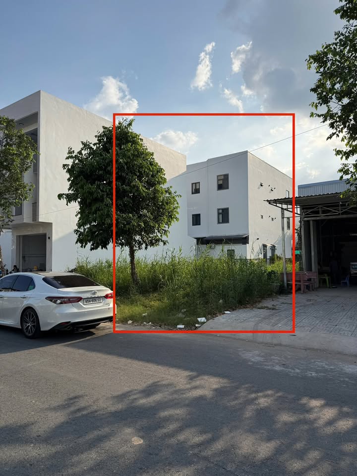 Đất nền KDC Hồng Loan Cần Thơ 180m² giá 10.5 tỷ - Cặp nền đẹp không dính cống